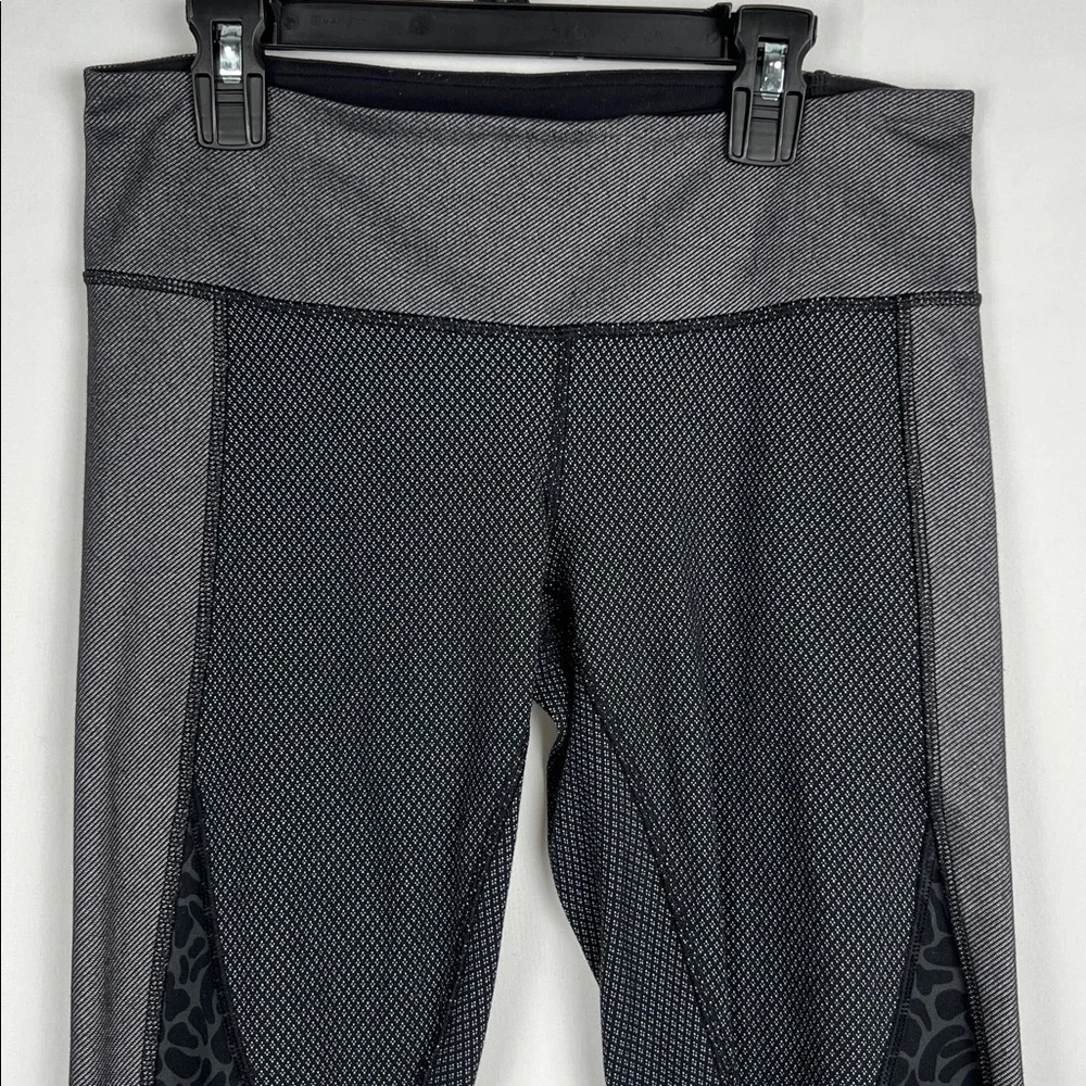 Lululemon Black and Gray Leggings‎